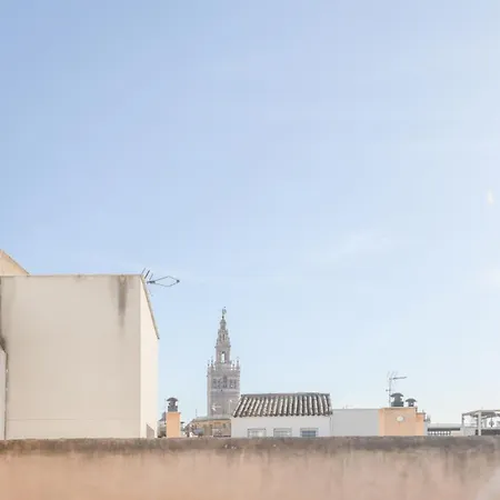 Galindo Center Premium Suites, Free Parking Seville Exterior photo