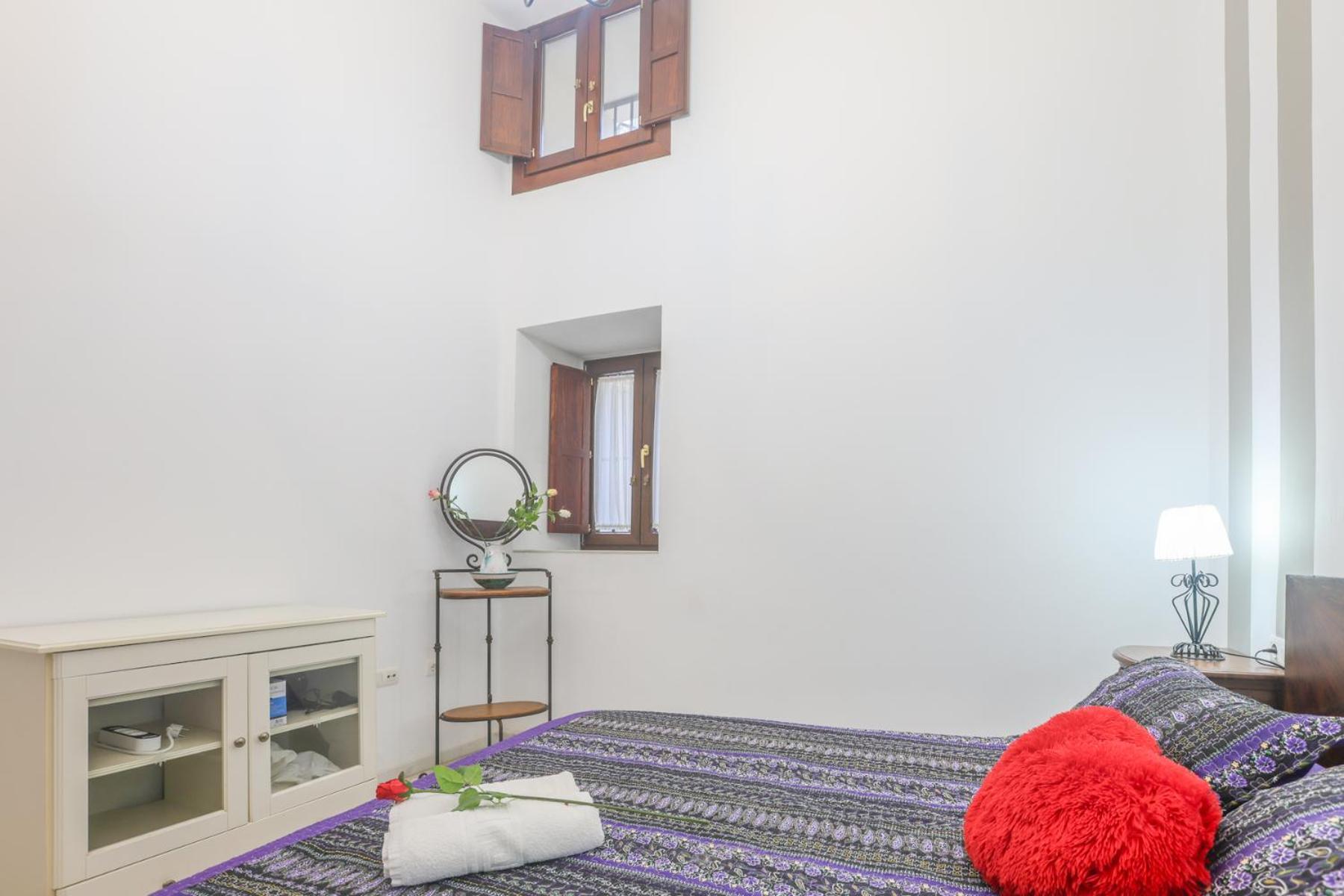 Galindo Center Premium Suites, Free Parking Apartment *
