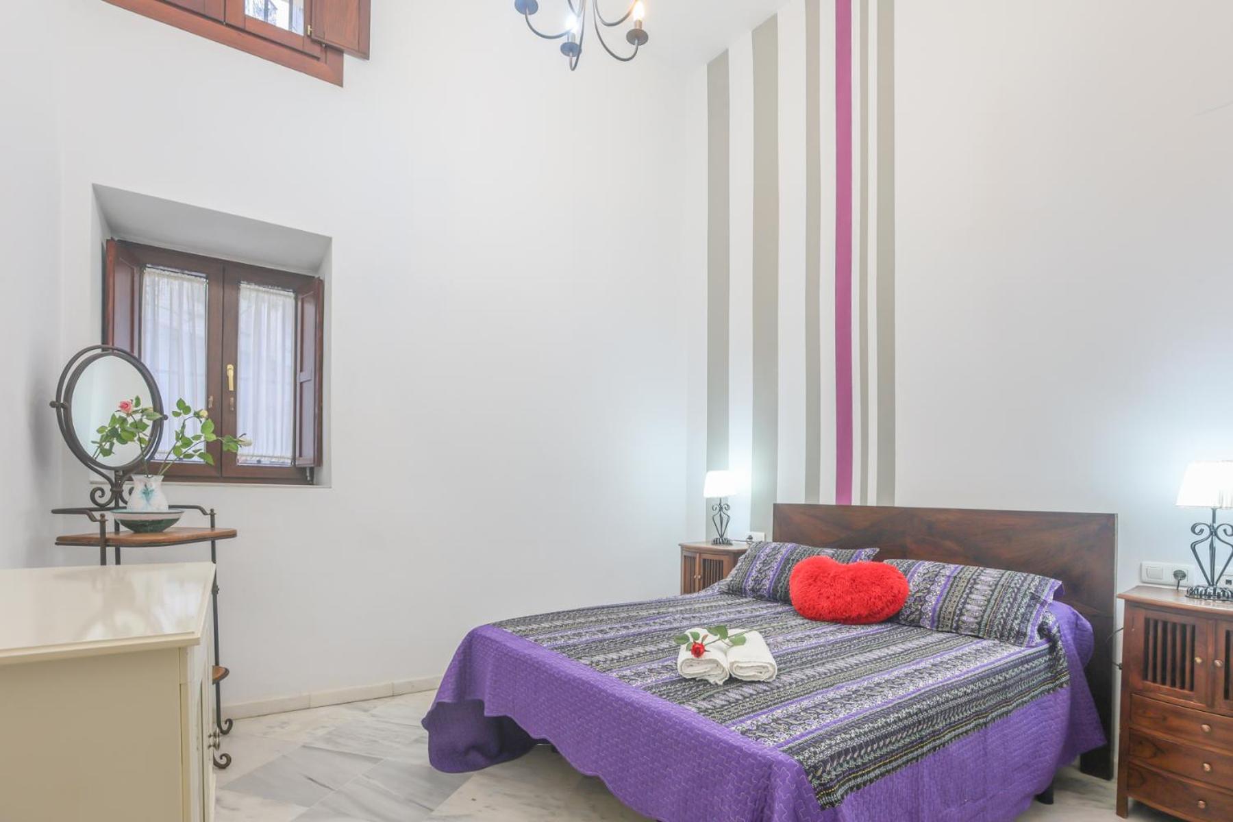 Galindo Center Premium Suites, Free Parking