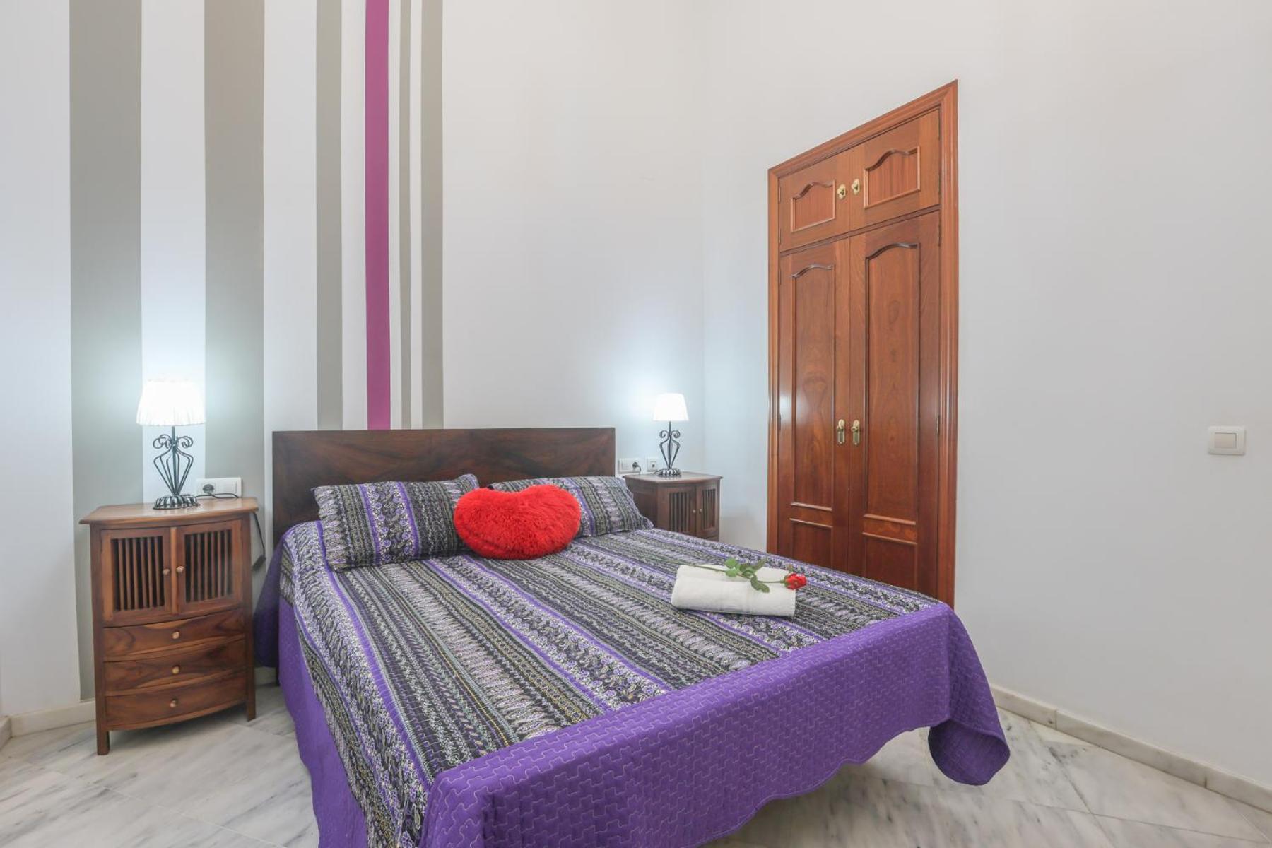 Galindo Center Premium Suites, Free Parking *